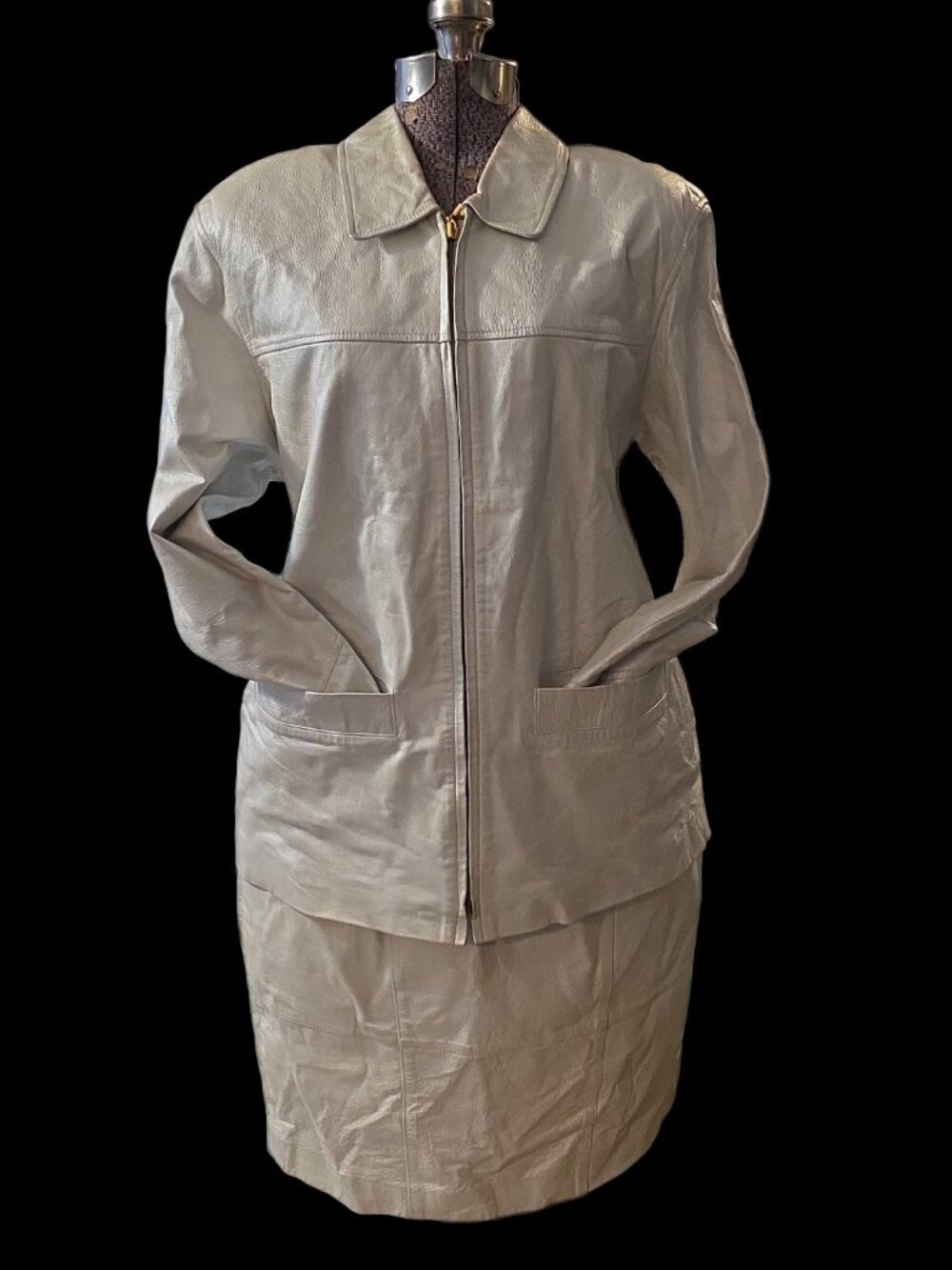 Vintage 1980's-90's Mitrani White Metallic Leather Skirt & Jacket Set Pockets!